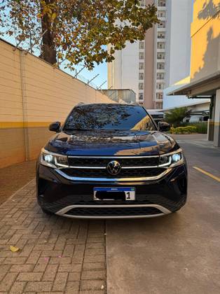 VOLKSWAGEN TAOS 1.4 250 TSI TOTAL FLEX HIGHLINE AUTOMÁTICO